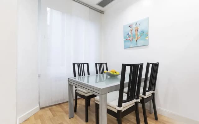 Ab Berlin Les Corts Apartment - photo 3
