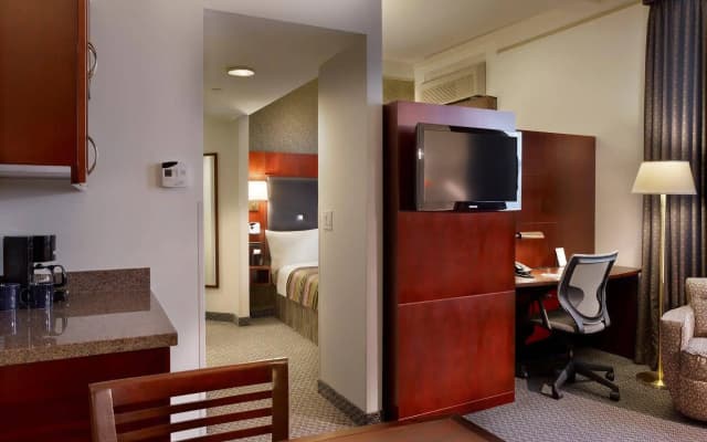 Radisson Hotel New York Wall Street - photo 5