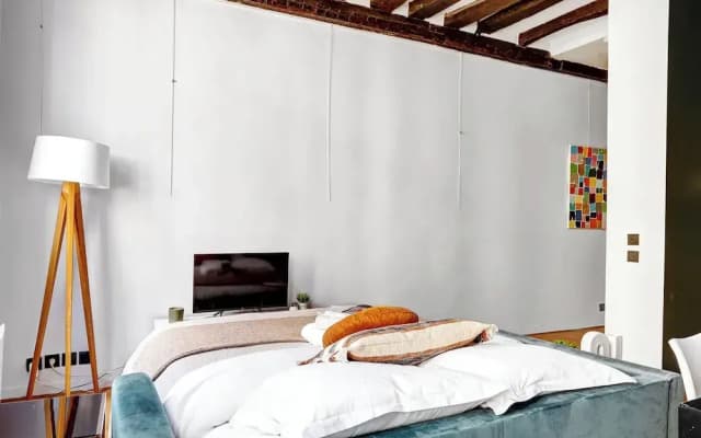 Chic 1BR Near Le Marais & Picasso Museum - photo 2
