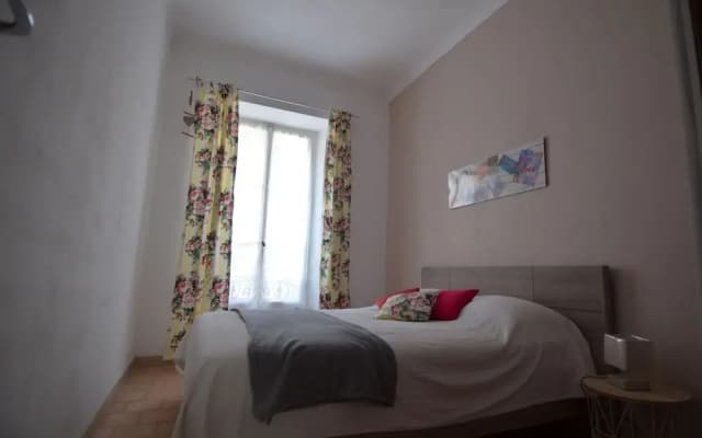 Apartment 5 persons near Place du Pin in Port of Nice district - photo 2