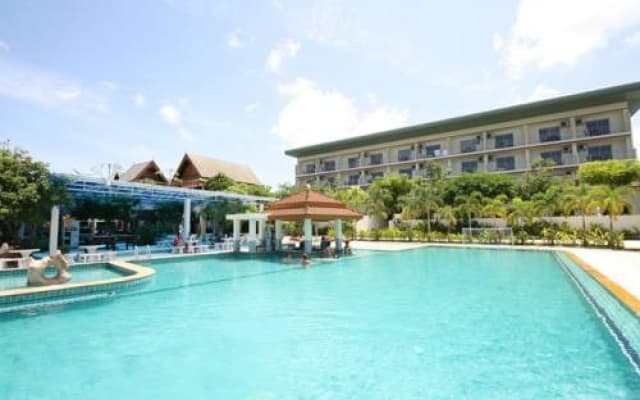 Club Chalong Beach - photo 5