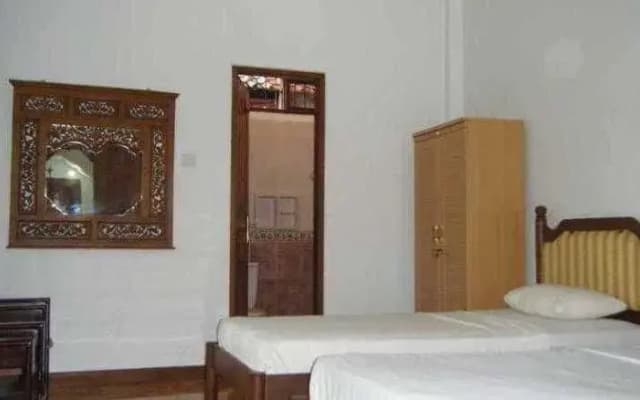 Pondok Prima Cottages - photo 4