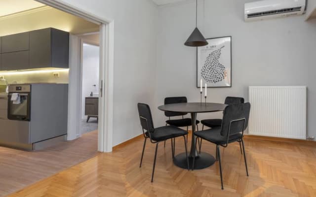 2B · The Beehive Apartment Athens 2B - photo 2