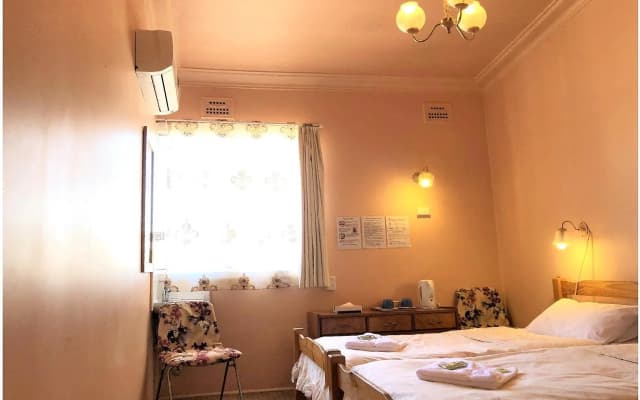Clarendon Motel and Guesthouse - photo 3