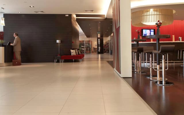 Novotel Athenes - photo 2