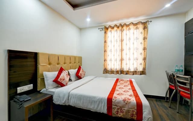 Hotel Dhwani Palace - photo 2