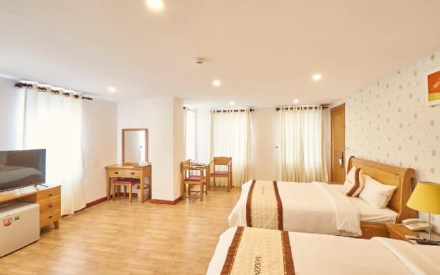 Sai Gon's Book Hotel - The Airport Front - photo 3