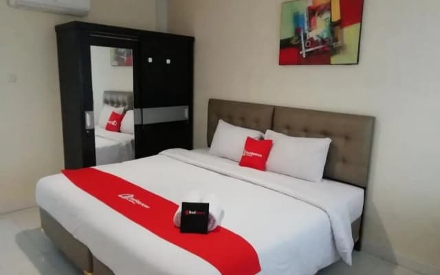 Residences by RedDoorz near Setiabudi One Mall - photo 2