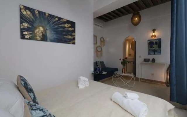 Riad 103 Chelsea Pool And Hammam - photo 2
