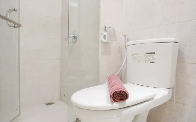 Cozy Living 2Br At The Mansion Kemayoran Apartment - photo 4
