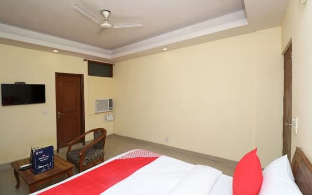 OYO 19484 Hotel Cubic Inn - photo 2
