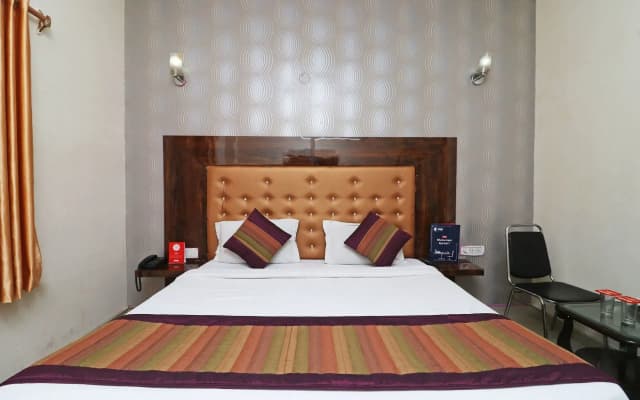 OYO 10381 Hotel Aerodrome Palace - photo 2