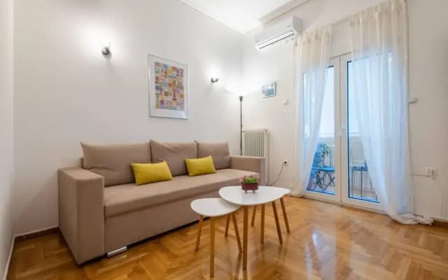 Roubnb Acropolis Museum 1BD Apt - photo 4