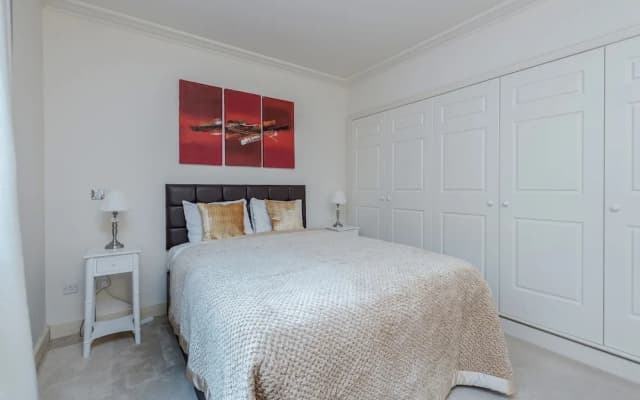 Point West Apartments - photo 5