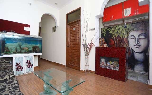 The Castle Bed  Breakfast - photo 4