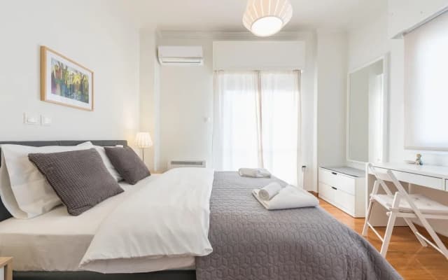 Cozy and Fresh 2bdrm apt Close to Metro - photo 2