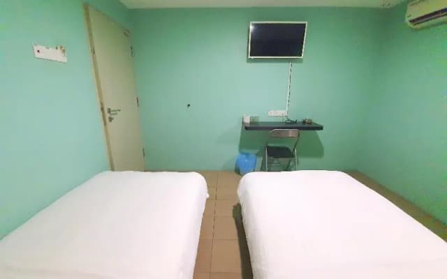 Inn Hotel - photo 5