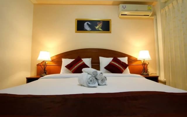 Phuket Holiday Hostel - photo 5