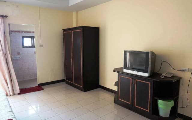 Parinya's Apartment - photo 4