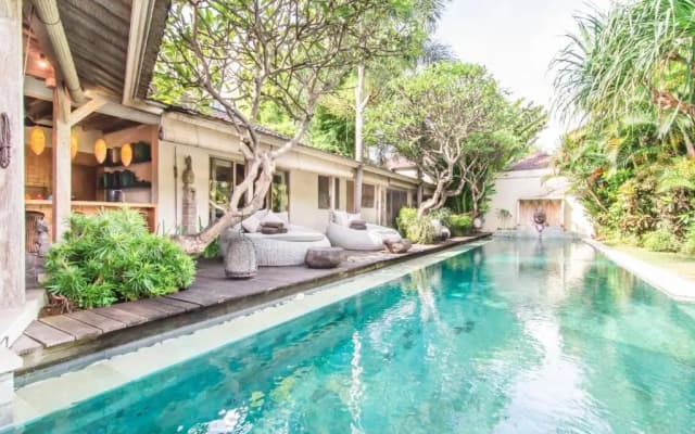 Villa Cinta Damai - photo 4