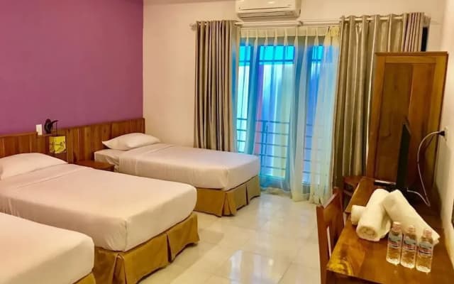 Duke Hostel - photo 2