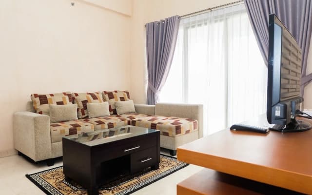 Spacious 3BR Poins Square Apartment - photo 2