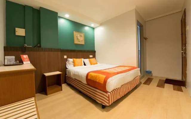 OYO 111 Hotel China Town Inn - photo 4