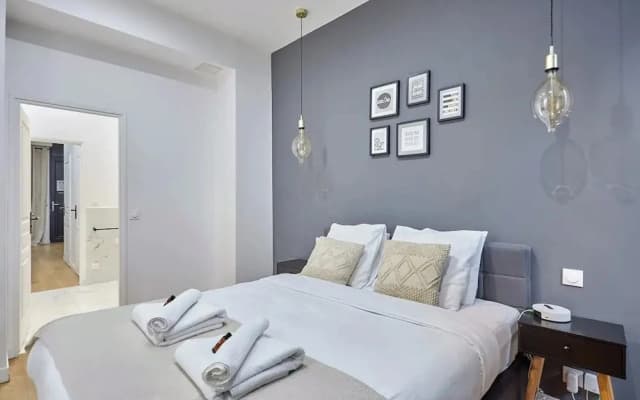 Apartment Center of Paris Sacre Coeur - photo 2