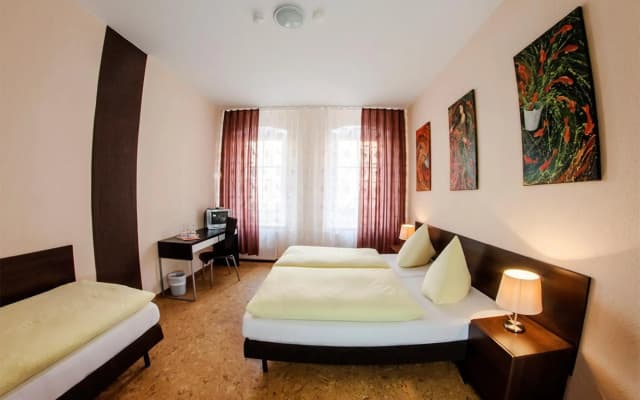 Hotel Pension Victoria - photo 2