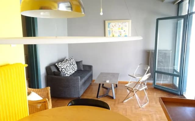 Superb location Athenian apartment - photo 3