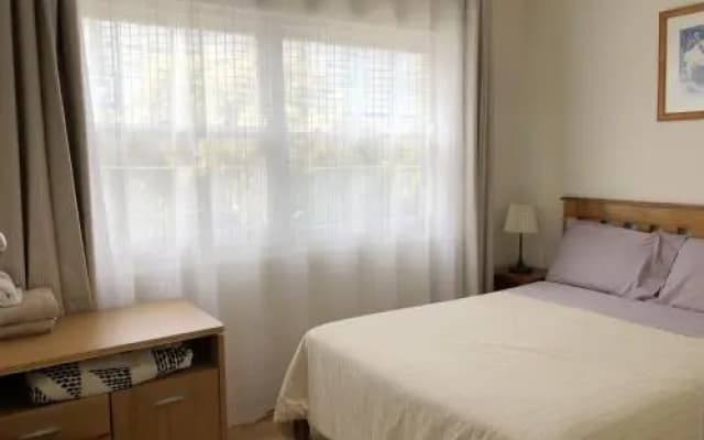 Convenient, Bright and Affordable 2 Bedroom Unit - photo 4