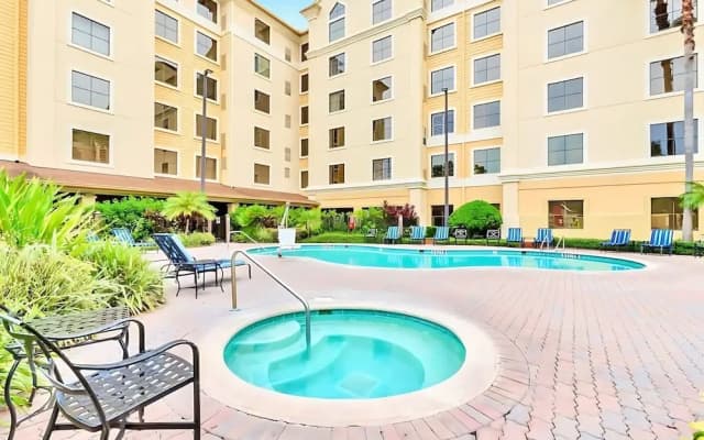 1BR Apartment Near Disney w Pool, Hot Tub, Arcade - photo 4