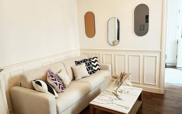 Superb Eiffel Tower Terrace Apartment - photo 4