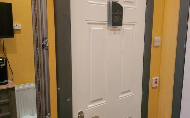 The Residence - NO 8 - photo 4