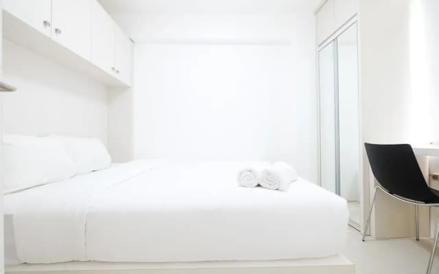 Bassura City Apartment with City View - photo 5