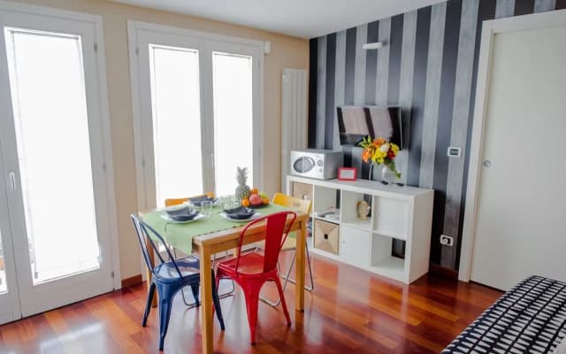 Bezzi - photo 2