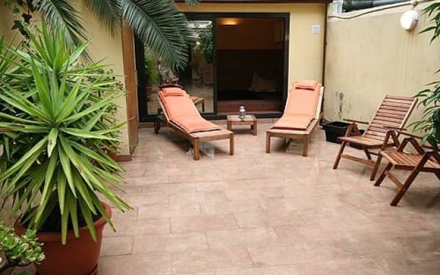 Apartment Gaudí Pool - photo 4