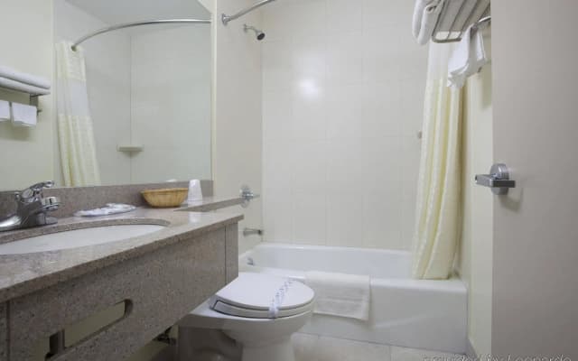 Americas Best Value Inn - photo 4