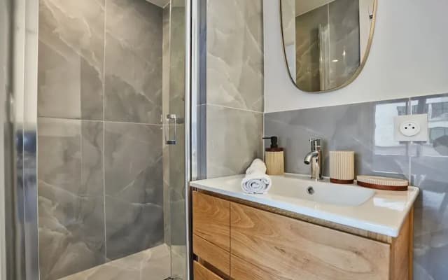 Apartment in the Center of Paris - photo 5