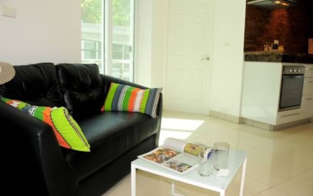 Kata Hill Seaview Apartment - photo 3