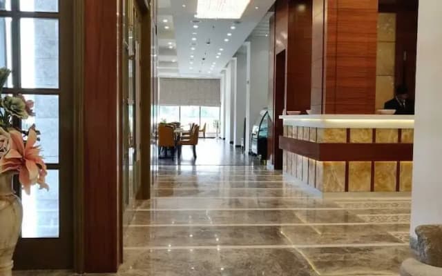 Hotel LA - photo 2