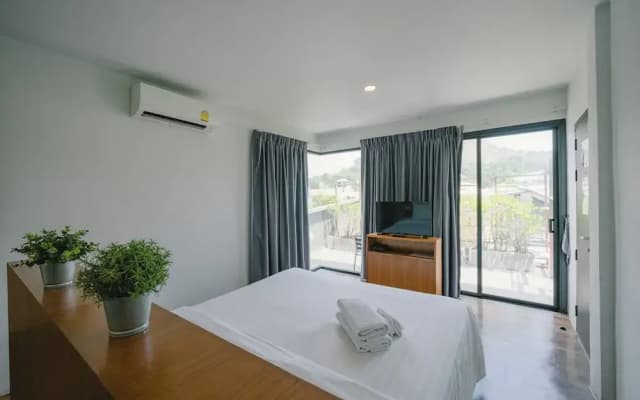 J & P Guest House - photo 5