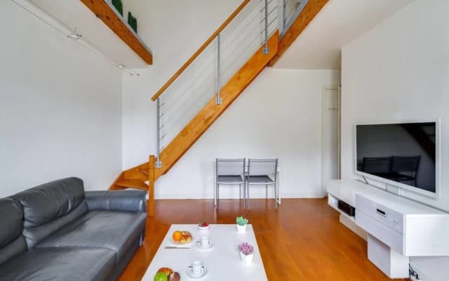 Beautiful Renovated Flat Near Eiffel Tower - photo 2