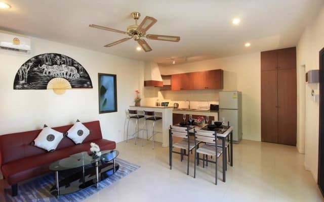 Coconut Grove Boutique Hotel - photo 3