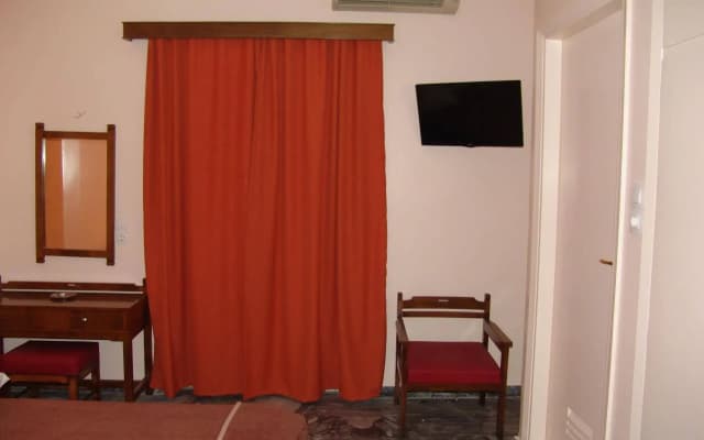 Hotel Cosmos - photo 4