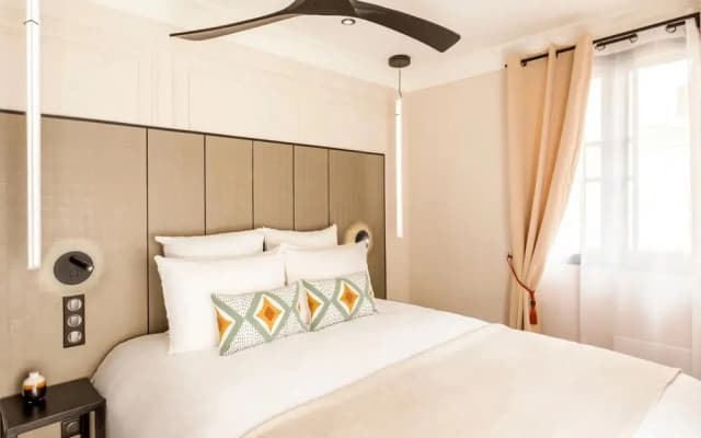 Merveil Luxury Suite - Bvd Saint Denis - photo 5