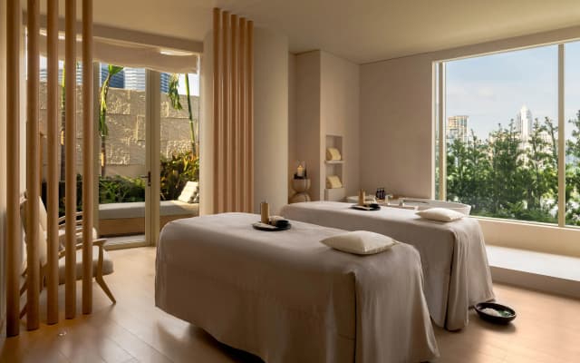 Dusit Thani Bangkok - photo 4