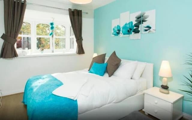 Northwick Park Apartment - photo 3