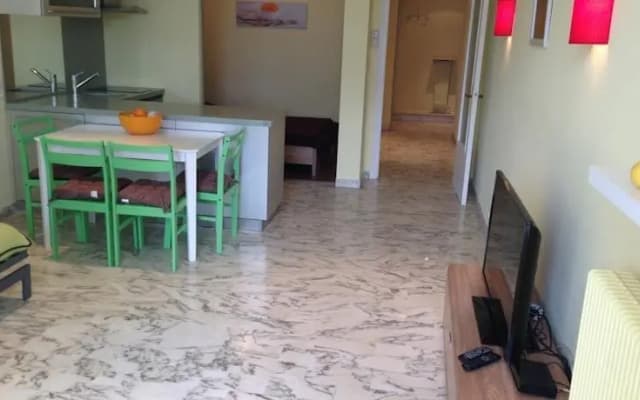 Promenade Lemon Apartment - photo 2