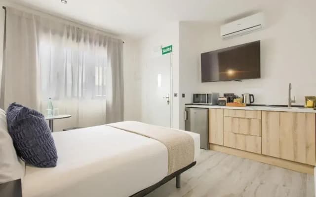 Dobo Madrid Lucero - photo 3